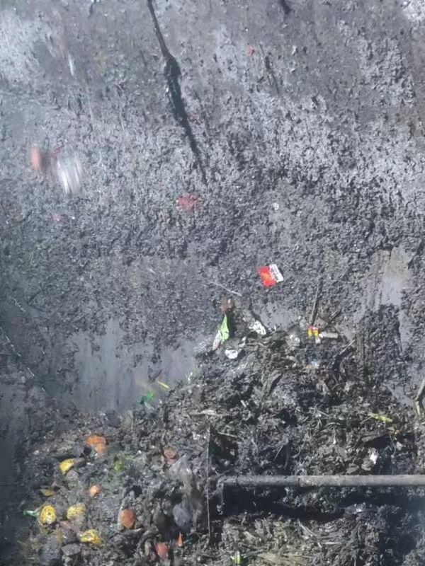 金波乡污水池清理